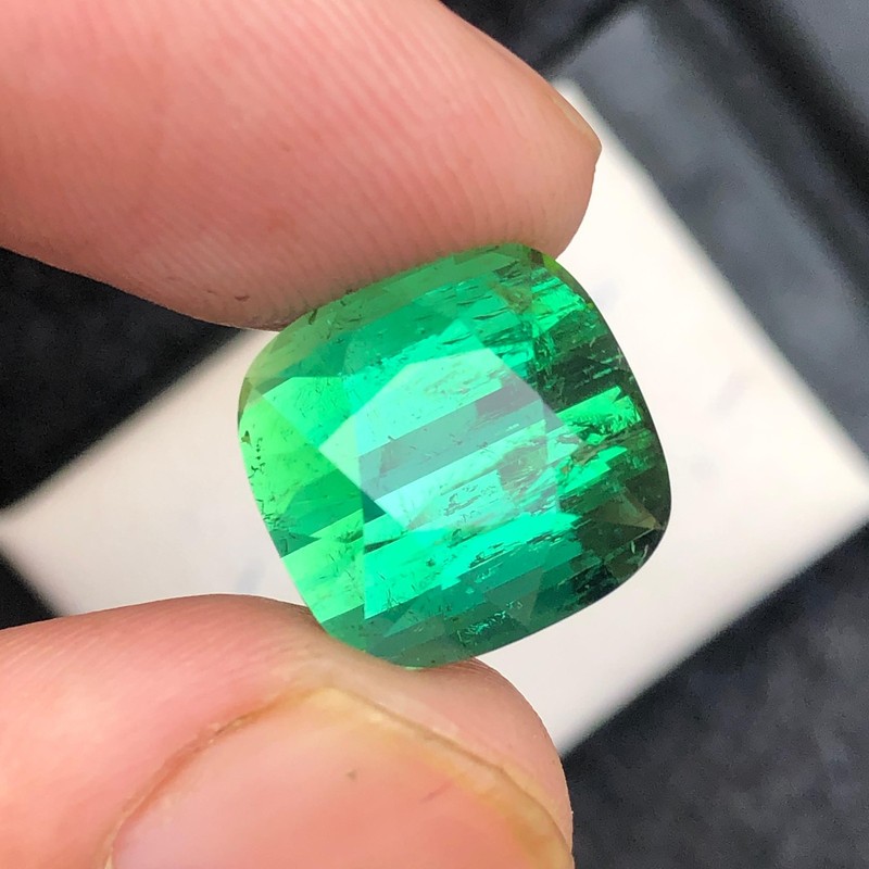 14 Ct Natural Bluish Green Color Slightly included tourmaline origin Afghanistan gallery