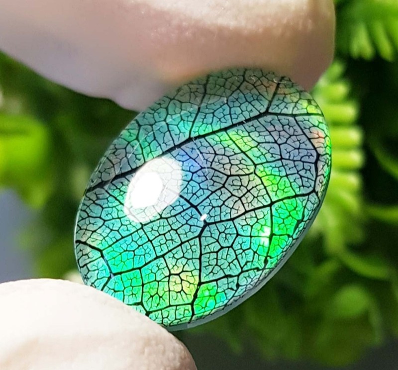 Aurora Opal Leaf Cabochon: Multi-Fire Oval Shape, Handmade Opal 10Carat 13x19x5m
