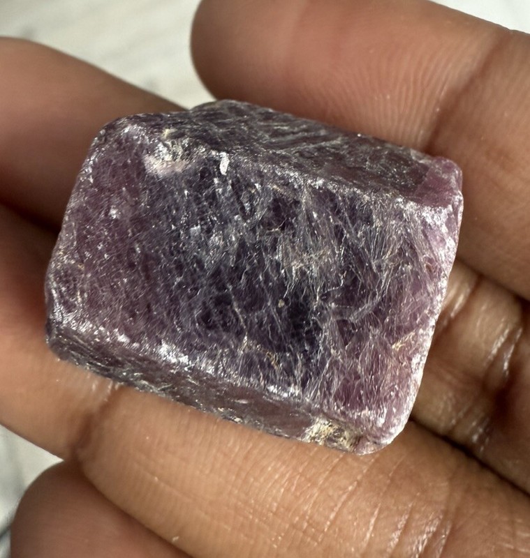 113 Ct Natural Sapphire Corundum gallery