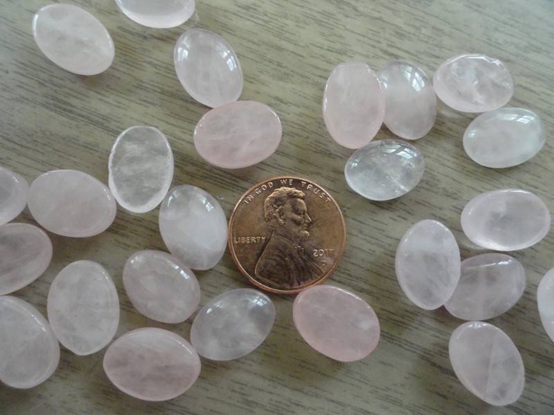Cabochon Gemstone Pink Rose Quartz 10×14 mm (pkg 25) healing rose quartz stone
