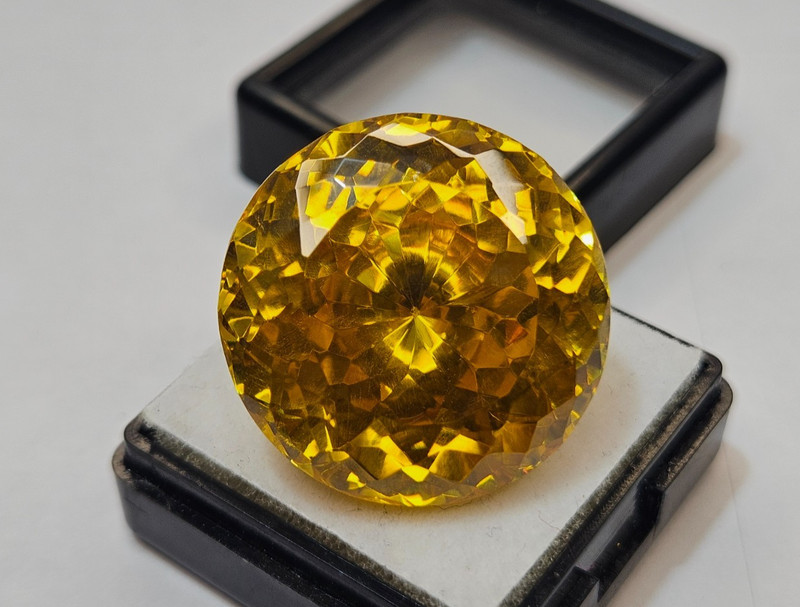 Zircon Round Cut Yellow Colour 88+ Ct Cambodia Loose Gemstone For Pendant Making