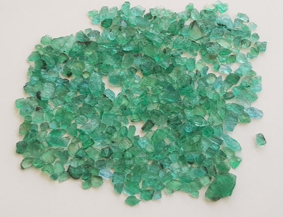 100 Pcs Colombian Emerald Rough, Natural Colombia Emerald Rough, Size 3 to 5 mm. gallery