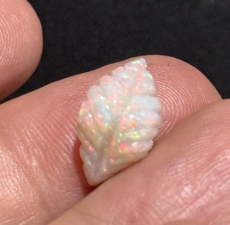 3.5ct 13x8x7mm Carved Leaf Colorful Coober Pedy Australian Opal Gemstone gallery