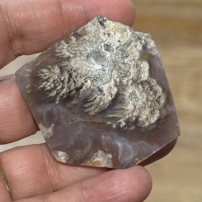 15.8g 55x48x3.6mm Flower Picture Like Purple Plume Agate Cabochon Stone Slab gallery