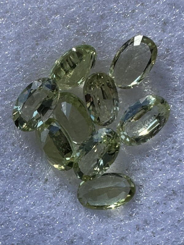 MAGARA CHRYSOBERYL. Mint Lime Green Oval, Eye Clean. 9 PCS, 5 X 3 mm, 2.64 TCW.
