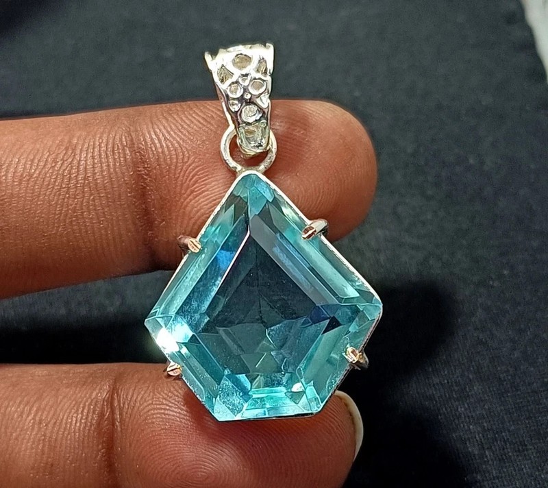 98 Ct Fancy Cut Natural Topaz Blue Color 925 Solid Silver Pendant Loose Gemstone