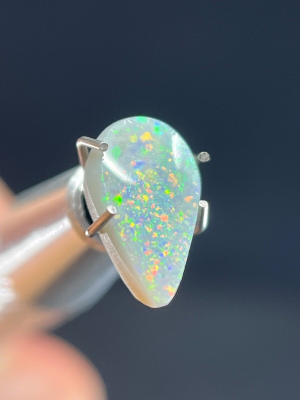 Australian Opal - Lightning Ridge - 1.25C - Natural - Solid Light N6 Opal - #077 gallery