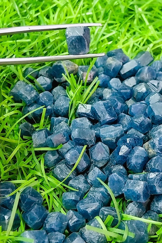 Natural Ceylon Blue Sapphire Rough Loose 100% Untreated Sapphire Rock 100 Ct-Lot gallery