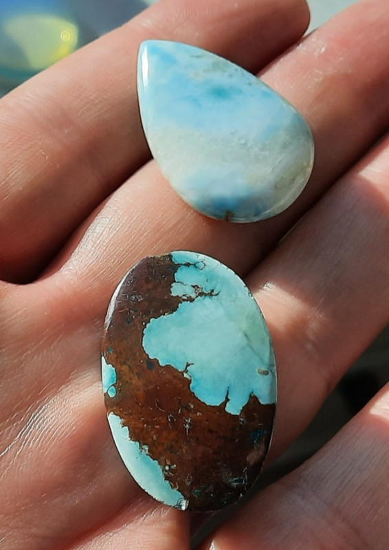 Magnesite Turquoise Oval Cabochon 41.5 Ct 32X21X6mm + Larimar Pear