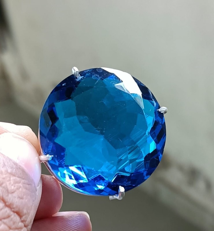 82.30 CT Wonderful Topaz Blue Color Round Shape Pendant A+++ Gemstones