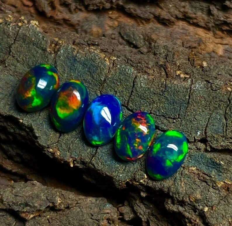 6×8 mm 5 PCS Natural Ethiopian Welo Fire Black Opal Oval Cabochon Loose Gemstone