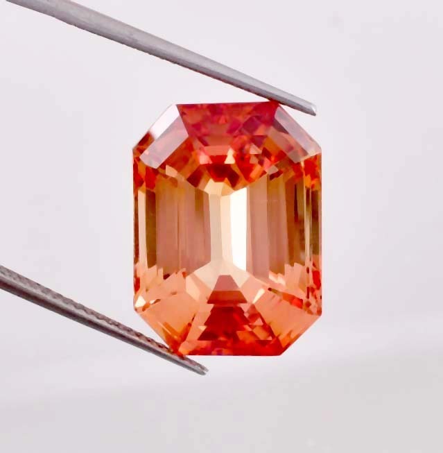 17 x 13 mm Flawless 20.50 Ct 100% Natural Golden Yellow Sapphire Git Certified