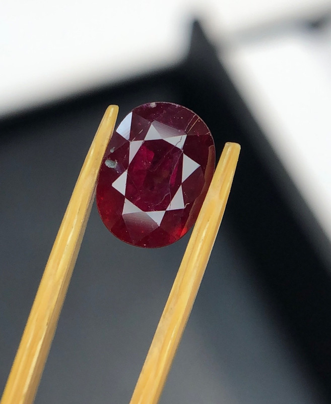 1.85 Cts Normal Heat ruby Red Color Oval Cut loose gemstone From Mozambique