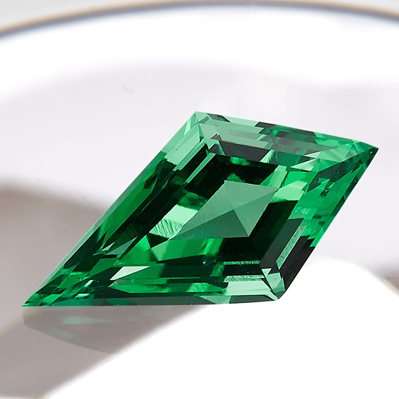 Wholesale Price Lab-grown Colombia Emerald Kite Cut 0.5-5ct AGL for DIY Jewelry