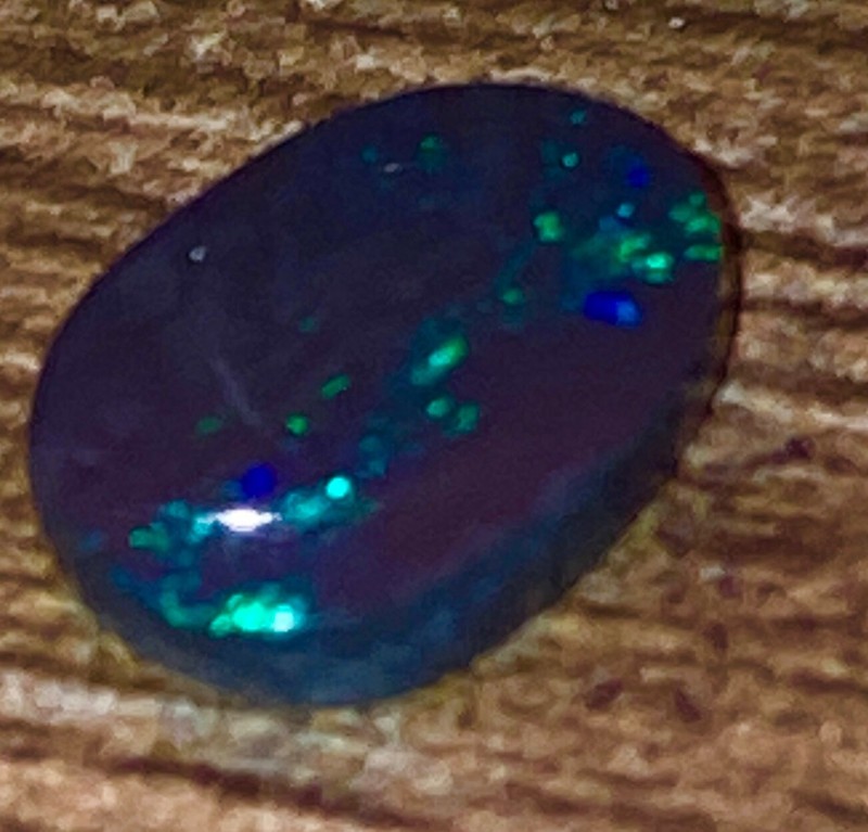 #960 1.0 Ct N1 SOLID Opal Lightning Ridge please read description