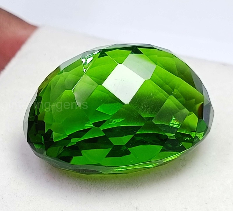 “IGL Certified 101.85 Carat Natural Green Peridot Oval Cut Loose Gemstone 5SDJ” gallery