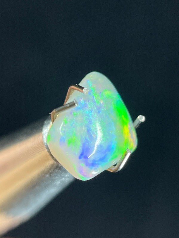 Australian Opal - Lightning Ridge - 0.9C - Natural - Solid Light N9 Opal - #093 gallery