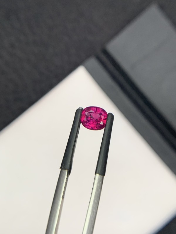 0.98 Ct Natural Ruby Oval Shape Loose Gemstone From Kashmir Pakistan gallery