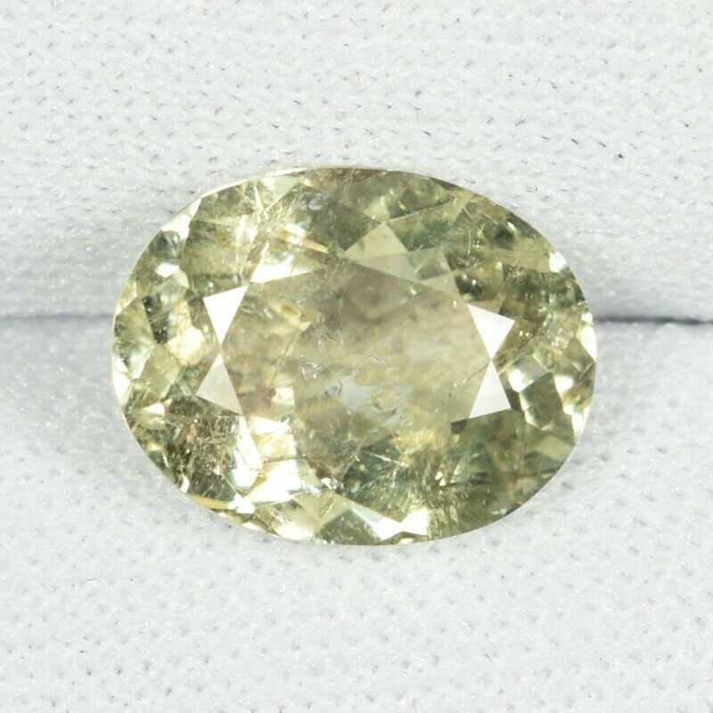 3.04 ct SHIMMERING LIME YELLOW GREEN – NATURAL TOURMALINE OVAL See Vdo PZ
