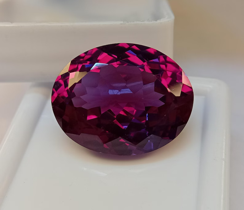 Natural Alexandrite Color Change 9.80 Ct CERTIFIED Oval Cut Loose Gemstone AAA