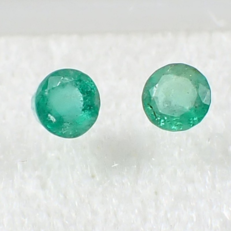 0.54ct Round 3.90mm Qty 2 Pieces Good Green Natural Emerald Gemstone E2R6 gallery