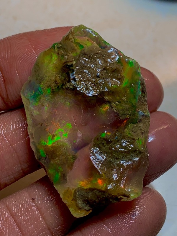 52Ct Natural Ethiopian welo Opal Rough Oil Treated Flashy Fire Multi Color Raw