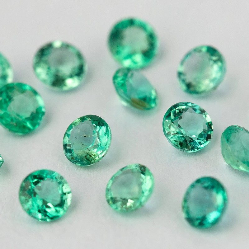16-Piece Lot of Untreated Natural Zambian Emeralds, 2.5mm Round Step Cut Gems gallery