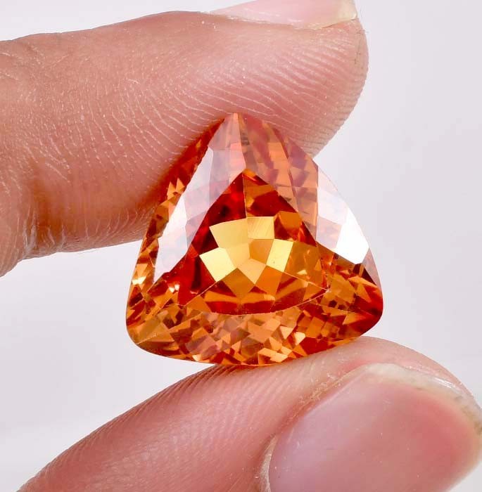 16 x 16 mm Flawless 15.90 Ct 100% Natural Golden Yellow Sapphire Git Certified