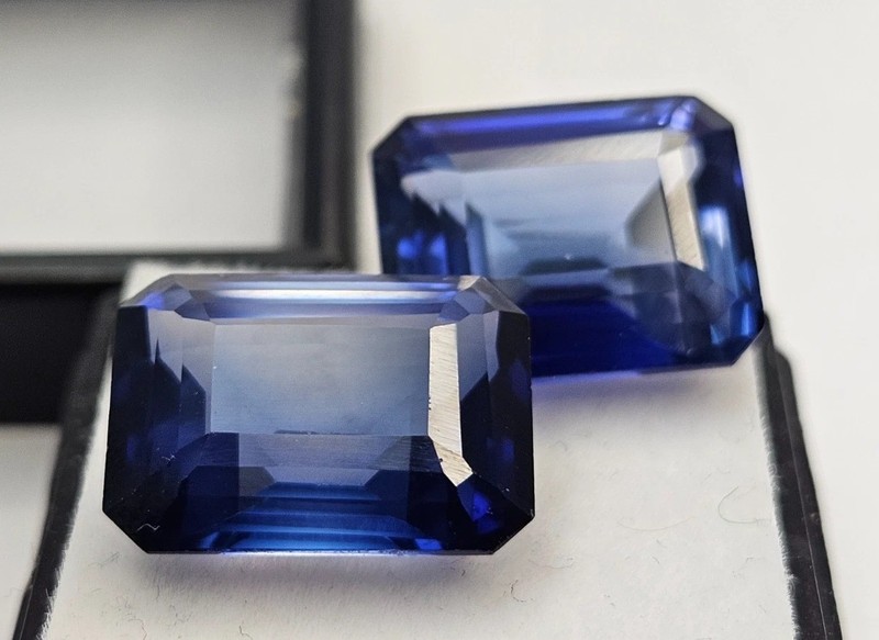 Amazing Blue Emerald Tanzanite Natural 27-28 Ct For Earring Making Pair Gemstone gallery