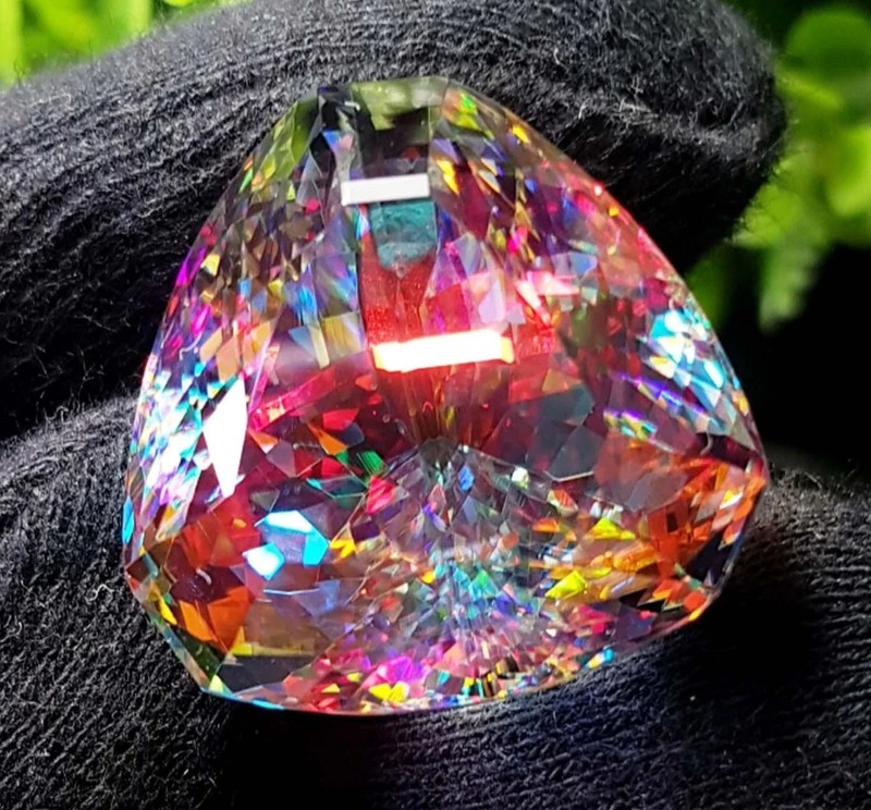 New 100.50 Ct Gemstone Natural Rainbow Mystic Topaz AA+ Certified Trillion Cut gallery