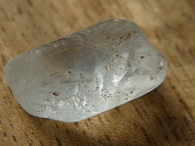 Topaz, Faceting Topaz, Natural Crystal, Australian Rough 7.80 ct Topaz.