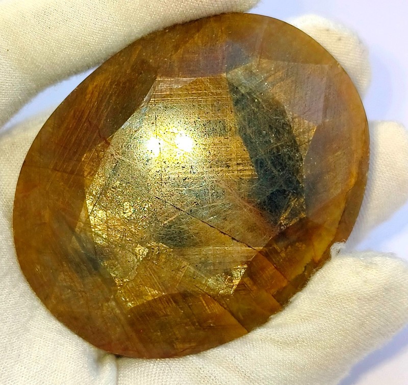 740 Cts Natural Gold Shine Sapphire Oval Cut Shape Gemstone R77 gallery