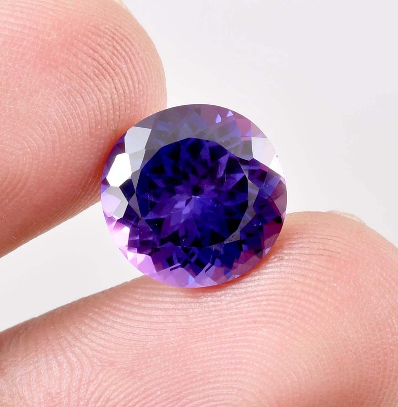 Flawless 10 x 10 MM Natural Java Plum Sapphire Loose Gemstone (GIT Certified)