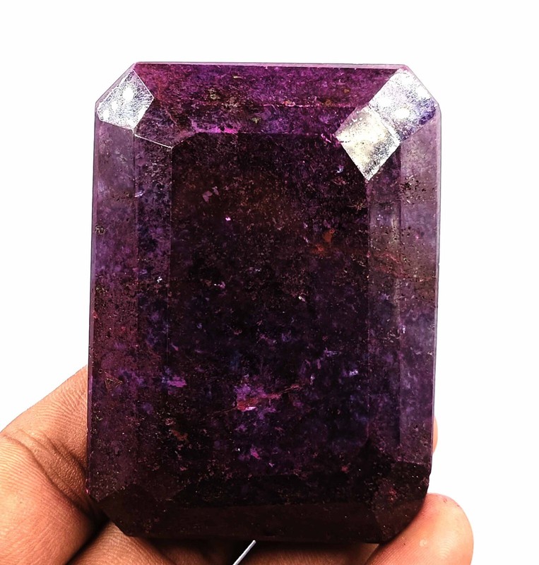Red African Ruby 1000 Ct Natural Certified Faceted Emerald Cut Loose Gemstone DK