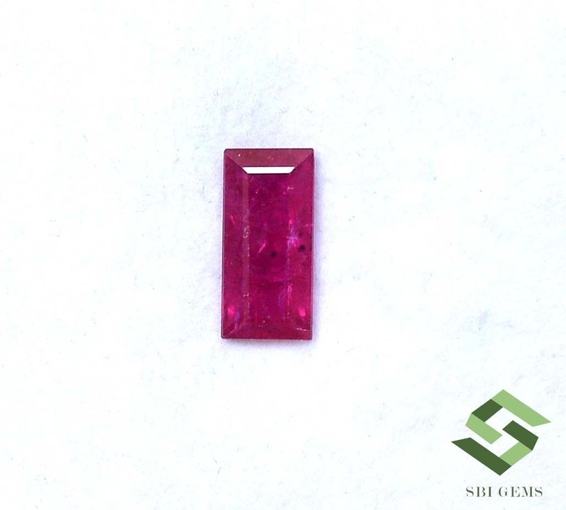 10.5×5 mm Natural Ruby Baguette Cut 1.94 Cts Mozambique IGI Certified Gemstone