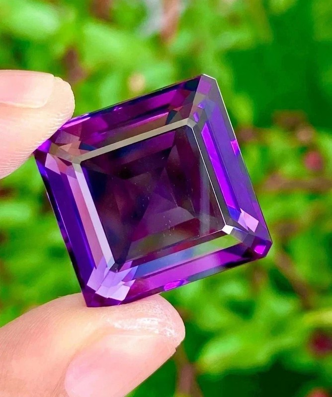 119 Carat Huge Purple Amethyst Octagon Cut Flawless Certified Loose Gemstone