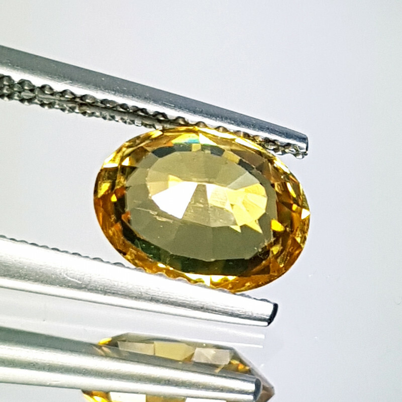 NATURAL GOLDEN YELLOW ZIRCON 2.65 CARATS STUNNING GEMSTONE gallery