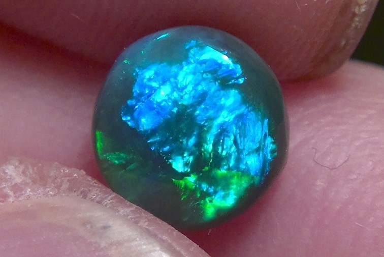 1.25cts solid Lightning Ridge black opal, stunning multicolour *see video*