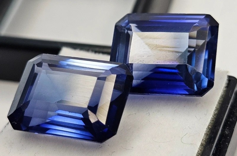 Amazing Blue Emerald Tanzanite Natural 27-28 Ct For Earring Making Pair Gemstone gallery