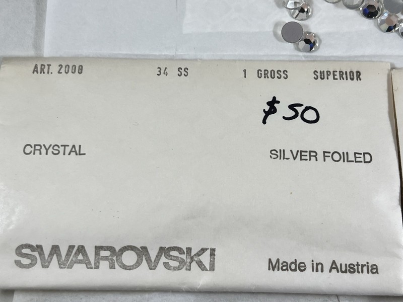 VINTAGE – Swarovski Crystal Clear 2000 Silver Foiled 34SS SUPERIOR, 24ct