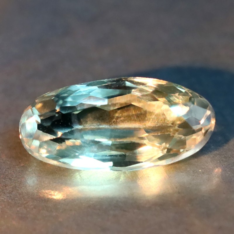0.53 ct Very good Oval Cut (7 x 3 mm) Un-Heated Green Alexandrite Gemstone gallery