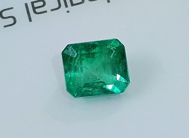 Certified 1.06ct Medium Neon Green Natural Zambian Emerald, Minor Oiled Loose Ge gallery