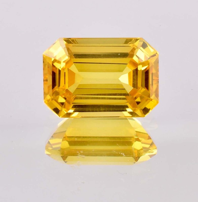 16 x 11 mm Flawless 16.20 Ct 100% Natural Golden Yellow Sapphire Git Certified