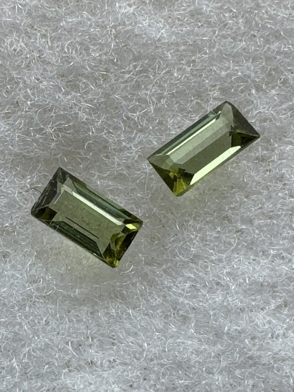 Green TOURMALINE (2), 0.27 TCW, 4 x 2mm Baguette, Clean Natural Gem #173