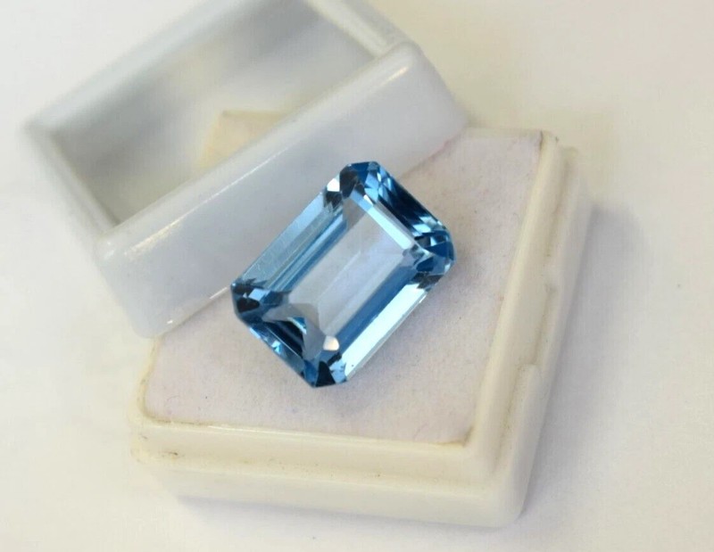 Brazilian Natural 8.25 Ct Blue Aquamarine Emerald Cut Loose Gemstone gallery