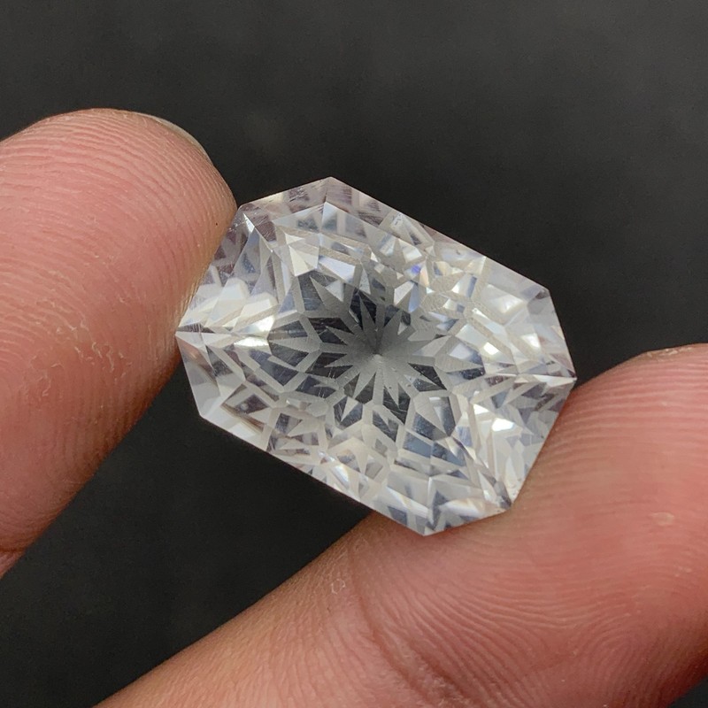 Natural Stunning Flower Cut Quartz Stone 28.70 Carat's Loose Gemstone gallery