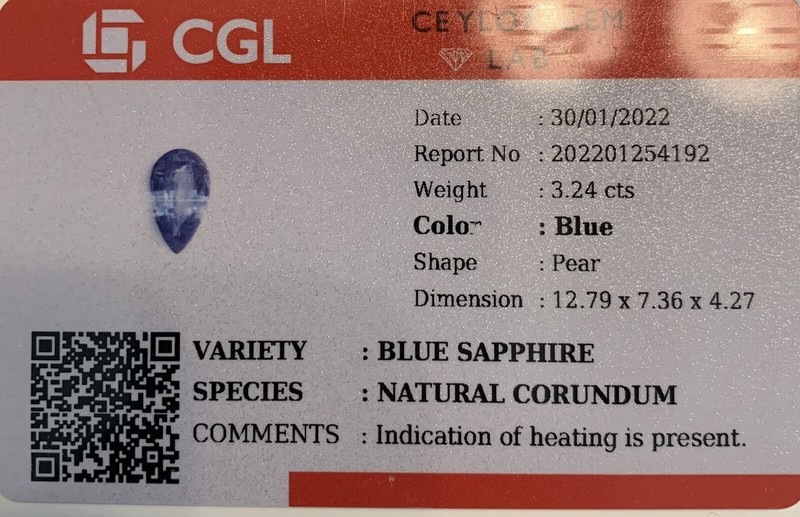 Stunning Certified Natural Blue Sapphire 3.24 Carats gallery