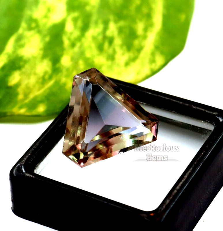 9 to 11 CT Alexandrite Color Changing Loose Gemstone Triangle Cut Certified