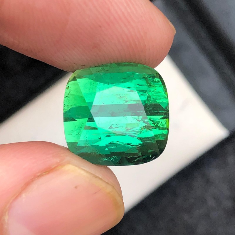 14 Ct Natural Bluish Green Color Slightly included tourmaline origin Afghanistan gallery