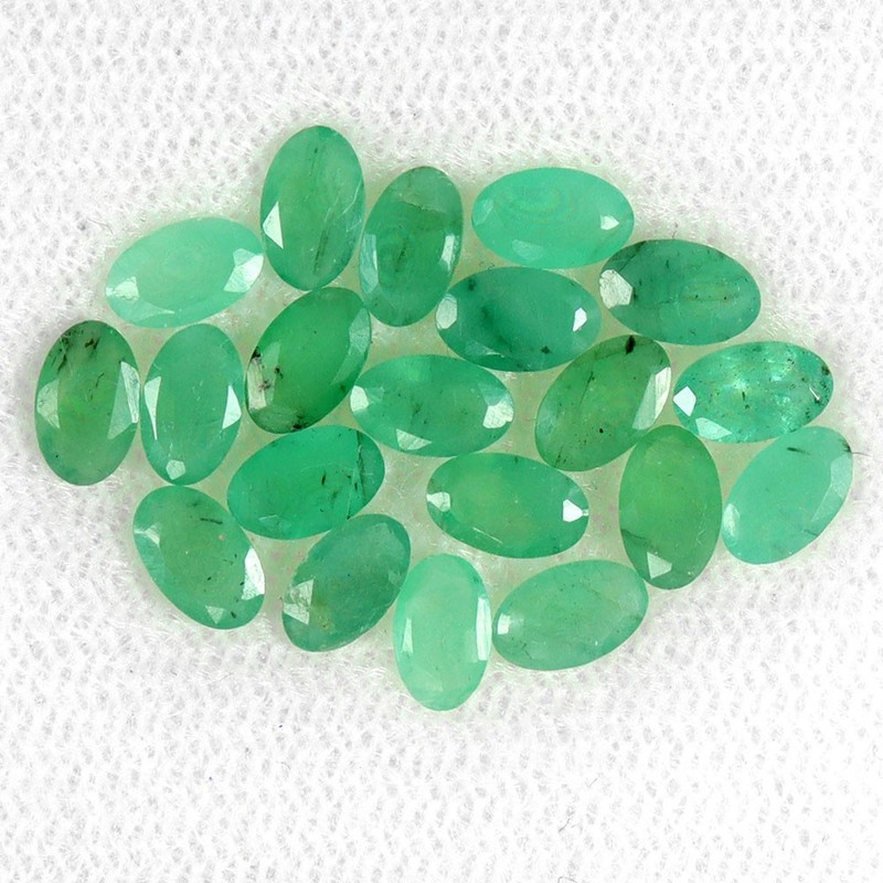 Oval Cut Natural Unheated Green Emerald Brazil 20pcs 4.78ct 5x3mm Lot Gemstone